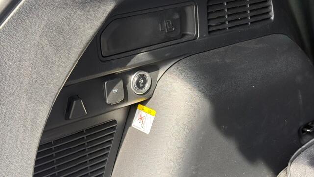 Ford KUGA 2.5 PHEV ST-LINE X 243pk / Trekhaak+20inch+Techno+Winter