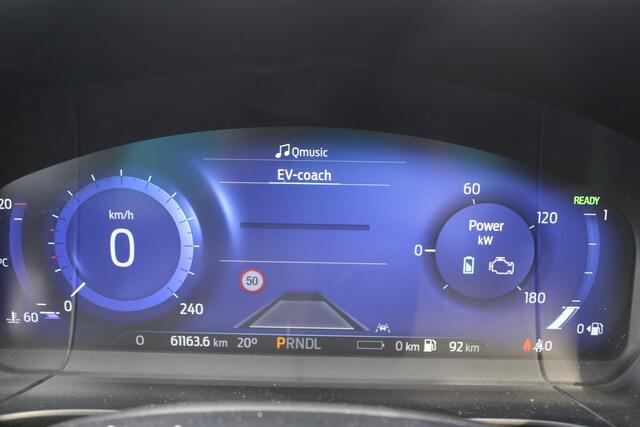 Ford KUGA 2.5 PHEV Vignale | Wegklapbare trekhaak | Panoramadak | Adaptive cruise control | Winter Pack | Bang&Olufsen | Dodehoeksensoren