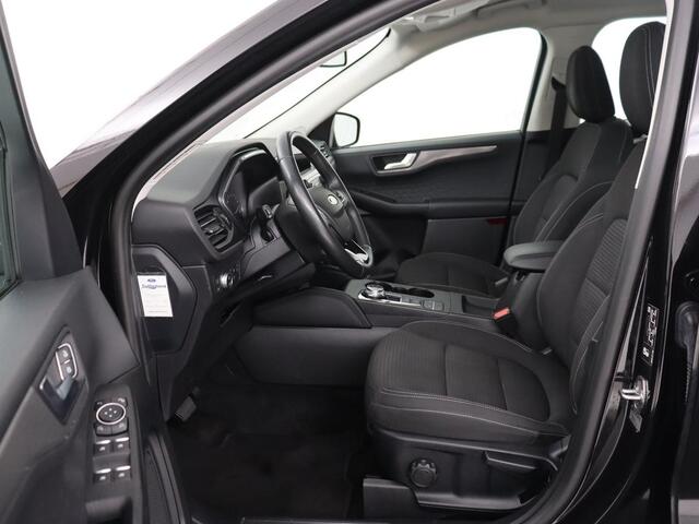 Ford KUGA 2.5 PHEV Titanium | SOH 91,5% | Trekhaak | Stoelverwarming | Adaptive cruise | Camera | Caplay | Navigatie | Dodehoek detectie | Keyless | Digital Cockpit | Achterbankverwarming | Plug In