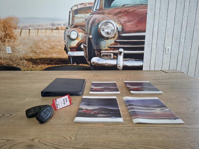 Ford KUGA 2.5 PHEV ST Line 1e EIGENAAR TREKHAAK CAMERA CRUISE ECC XENON NAVI 18 INCH