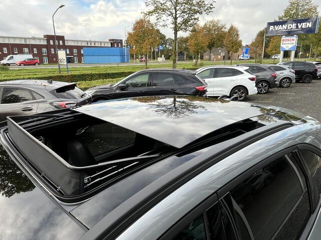 Ford KUGA 2.5 PHEV ST-Line X Black Package 243pk e-CVT Automaat | 5531 | Leverbaar in meerdere kleuren | Full Options | Black Package | E-Trekhaak | Panodak | Coast-to-Coast Matrix LED | 20'' | Winter Pack | Head-Up | Driver Assistance Pack | AGR-stoelen DEMO