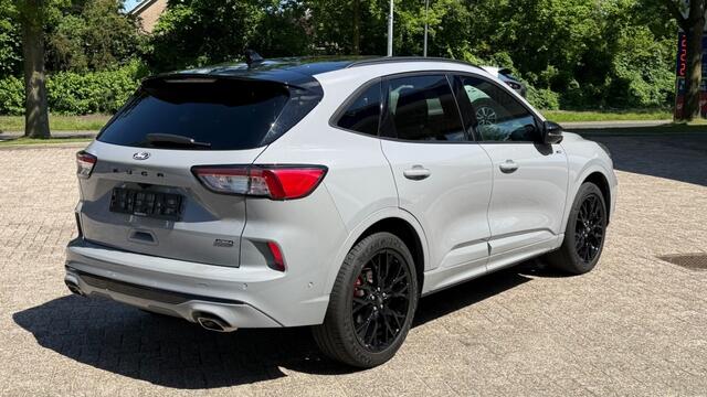 Ford KUGA 2.5 PHEV GRAPH TECH EDITON / BLACK PACK