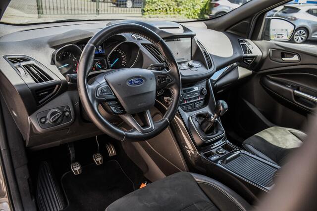 Ford KUGA 1.5 EcoBoost ST Line