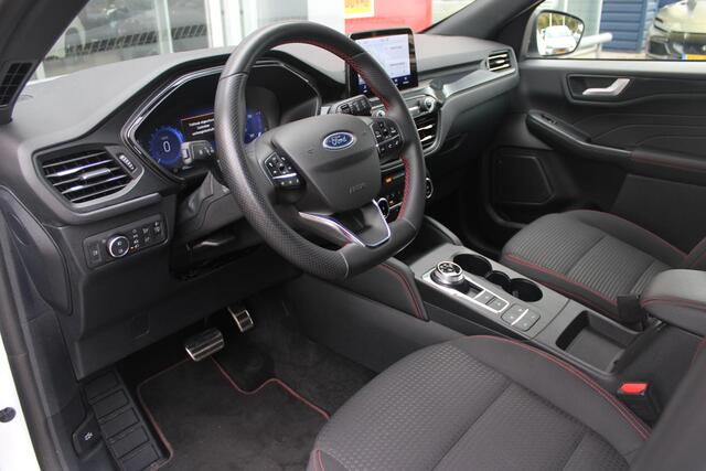 Ford KUGA 2.5 PHEV 225PK ST-LINE X | ELEKTRISCH WEGKLAPBARE TREKHAAK | NAVIGATIE | WINTER PACK: VOORRUIT/STUUR/STOEL VERWARMING | ACHTERBANK VERWARMING | DODEHOEKDETECTIE | CAMERA VOOR + ACHTER | KEYLESS ENTRY/START | RODE REMKLAUWEN | ADAPTIVE CRUISE CONTROL | DAB