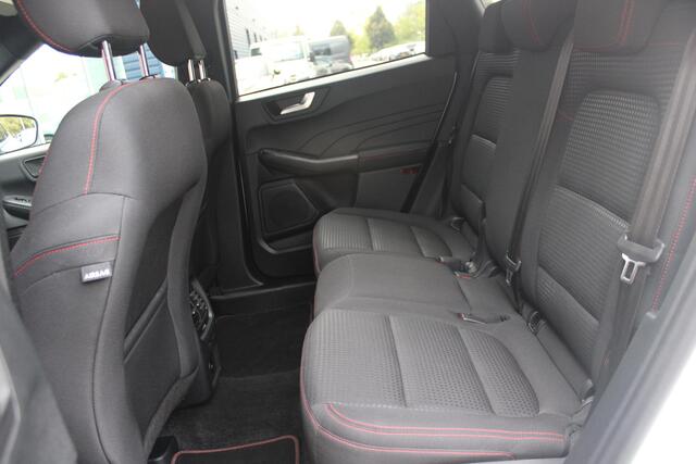 Ford KUGA 2.5 PHEV 225PK ST-LINE X | ELEKTRISCH WEGKLAPBARE TREKHAAK | NAVIGATIE | WINTER PACK: VOORRUIT/STUUR/STOEL VERWARMING | ACHTERBANK VERWARMING | DODEHOEKDETECTIE | CAMERA VOOR + ACHTER | KEYLESS ENTRY/START | RODE REMKLAUWEN | ADAPTIVE CRUISE CONTROL | DAB