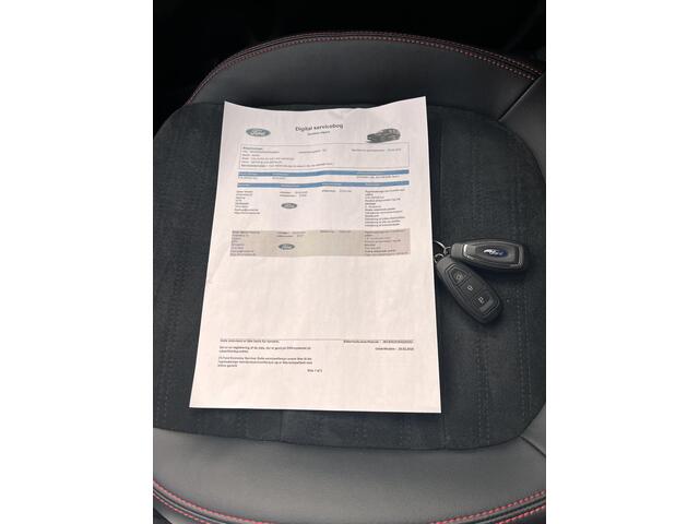 Ford KUGA 2.5 PHEV ST-Line X / Dealer onderhouden / 1.500 kg trekgewicht / Panorama schuifdak / Elektrische klep en stoel / Parkeer assistent / Camera 360° / Stuur-, stoel- & achterbankverwarming / 19"LM wielen /