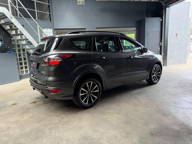 Ford KUGA 1.5 ST-line TREKHAAK-STRVERWARMING