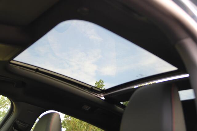 Ford KUGA 1.5 EcoBoost 150 PK ST-Line X TREKHAAK ELECTRISCH | PANORAMA-DAK | WINTER-PACK |