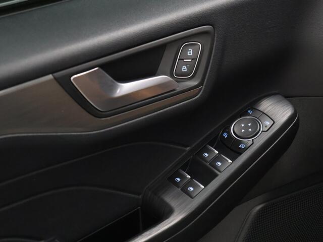 Ford KUGA 2.5 PHEV Titanium [SFEERVERLICHTING, APPLE CARPLAY, ANDROID, CAMERA, VOL LEDER, PDC V+A, DIGITAL DASH, LANE ASSIST, KEYLESS ENTRY, CRUISE CONTROL, CLIMATE CONTROL, NIEUWSTAAT]