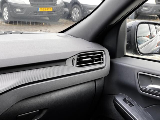 Ford KUGA 2.5 PHEV ST-Line 243 pk | Driver Assistance Pack (incl. Bluecruise Voorbereiding) | All Weather Banden | Wegklapbare trekhaak | 2.100 kg trekgewicht! | Winterpakket