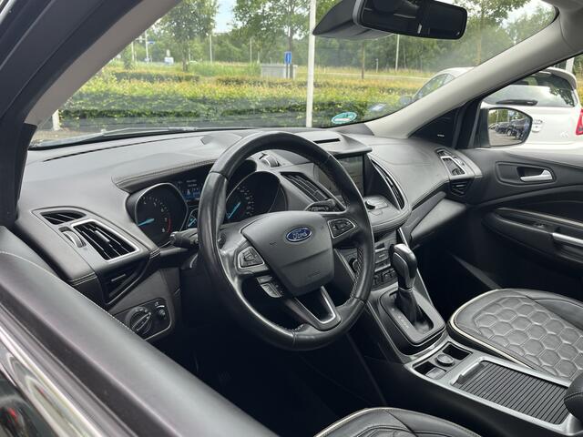 Ford KUGA 1.5 EcoBoost Vignale iAWD 176pk/129kW Automaat | Full Options | Panoramadak | Afn. trekhaak | Luxury Pack | Technology Pack | Driver Assistance Pack | etc. etc.