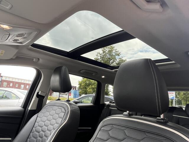 Ford KUGA 1.5 EcoBoost Vignale iAWD 176pk/129kW Automaat | Full Options | Panoramadak | Afn. trekhaak | Luxury Pack | Technology Pack | Driver Assistance Pack | etc. etc.