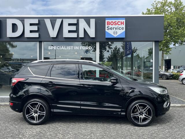 Ford KUGA 1.5 EcoBoost Vignale iAWD 176pk/129kW Automaat | Full Options | Panoramadak | Afn. trekhaak | Luxury Pack | Technology Pack | Driver Assistance Pack | etc. etc.