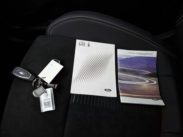 Ford KUGA 2.5 PHEV 243pk Active X AGR Stoelen Adapt Cruise Winter pack Elekt. Klep Fabrieksgarantie 17-7-2027