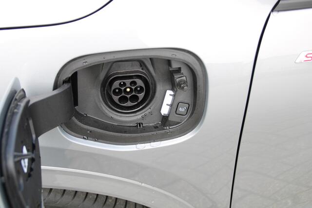 Ford KUGA 2.5 PHEV ST-Line X TREKHAAK ELECTRISCH | PANORAMA-DAK| WINTER-PACK
