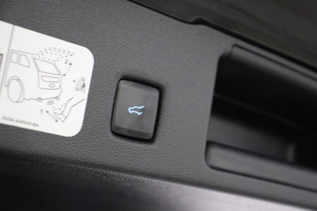 Ford KUGA 2.5 PHEV Vignale - Carplay, Camera, Leer, Stoel/Stuurverw. Memory, Afn. Trekhaak