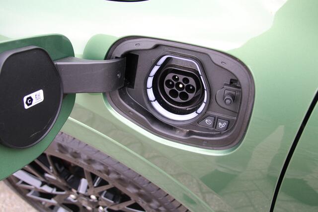 Ford KUGA 2.5 PHEV ST-Line X TREKHAAK ELEKTRISCH | PANORAMADAK | BLACK-PAK| LED-MATRIX