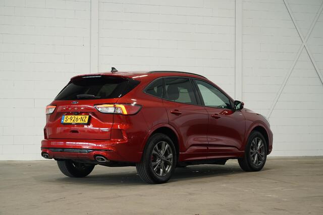 Ford KUGA 2.5 PHEV ST-Line Automaat | Achteruitrijcamera | Parkeersensoren voor en achter | Cruise control | Apple carplay & Android auto |