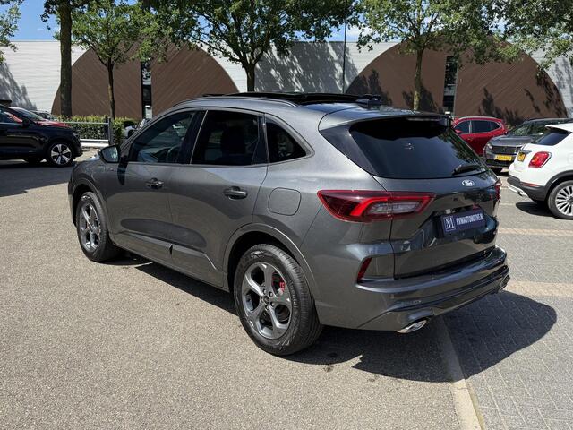 Ford KUGA ST Line X VAN:49.000,- VOOR:41.770,- UW WKVOORDEEL: 7.230| 360 GRADEN CAMERA | PANORAMA DAK | ADAPT. CRUISE CONTROL | STOEL & STUUR VERWARMING | SNEL LEVERBAAR|