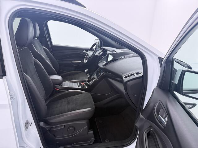 Ford KUGA 1.5 EcoBoost ST Line Trekhaak afneembaar | Panorama Schuifdak |
