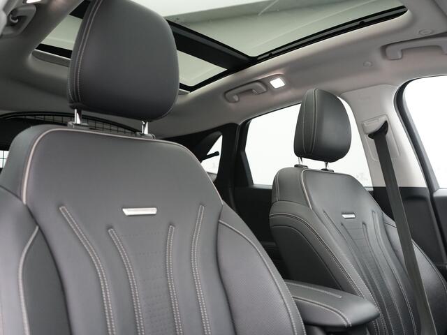 Ford KUGA 2.5 Vignale PHEV 225pk Dealer O.H. | Trekhaak Af Fabriek | Panodak | Adaptive Cruise | Head Up | Bang & Olufsen | 360 Camera | Lederen Comfortzetels Memory & Verwarmd | Keyless | Stuur Verwarmd | Blis | 20"L.M | Navigatie | Plug In Hybrid |