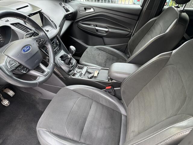 Ford KUGA 1.5 Titanium Styling Pack * ST-Line * 67.894 Km * Leder / Alcantara * Navi * Climatronic *