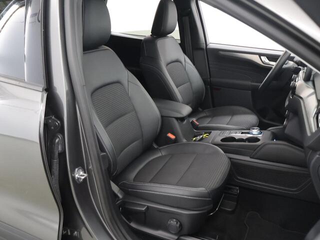 Ford KUGA 2.5 PHEV Titanium X | Trekhaak | Winterpakket | B&O | Parkeercamera | Elekt. Achterklep | Navigatie |