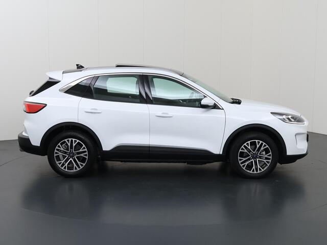Ford KUGA 2.5 PHEV Titanium | Trekhaak | Panoramadak | Winterpakket | Head-Up | 18" Lichtmetalen Velgen | Navigatie | Parkeercamera |