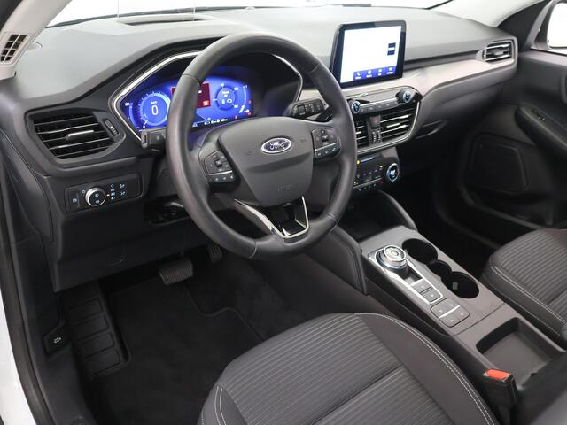 Ford KUGA 2.5 PHEV Titanium | Trekhaak | Panoramadak | Winterpakket | Head-Up | 18" Lichtmetalen Velgen | Navigatie | Parkeercamera |