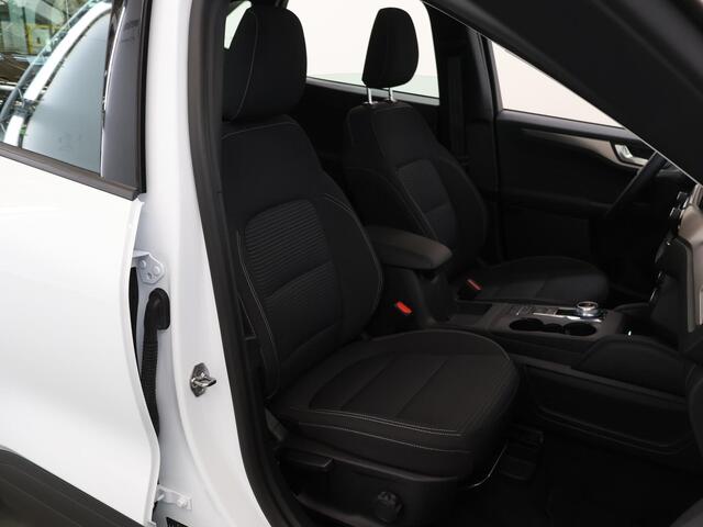Ford KUGA 2.5 PHEV Titanium | Trekhaak | Panoramadak | Winterpakket | Head-Up | 18" Lichtmetalen Velgen | Navigatie | Parkeercamera |