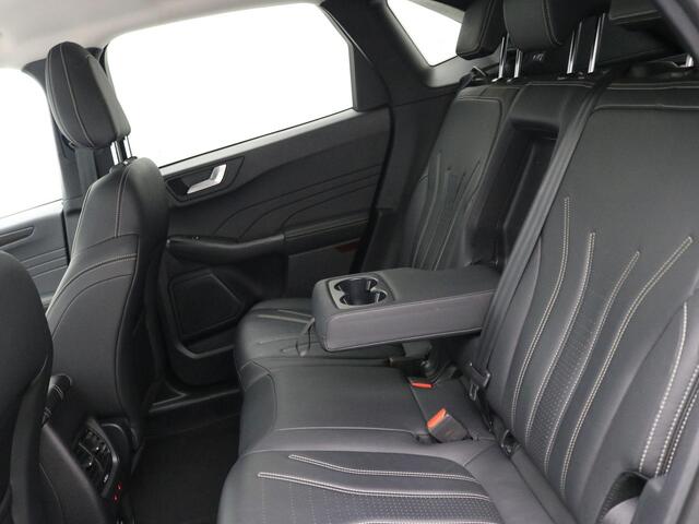Ford KUGA 2.5 PHEV Vignale / 1.500kg Trekgewicht / HUD / Driver Assistance Pack / Technology Pack / Stuur-, Stoel en Achterbank verwarming / Adaptieve CC / Apple Carplay Android Auto /