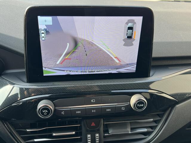 Ford KUGA 2.5 PHEV ST-Line / Dealer onderhouden / 1.500 kg trekgewicht / Navigatie / Stuur-, stoel- en achterbank verwarming / HUD / Camera / 18" LM wielen & All Season banden /