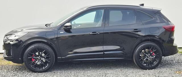 Ford KUGA 2.5 PHEV ST-Line X Black Pack - Trekhaak - 360 Camera - ACC - Privacy Glas - 20 Inch Wielen - Dodehoek Detectie - Winter Pack - Achterbank verwarming - AGR Stoelen - 2100 KG Trekvermogen