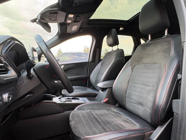 Ford KUGA 2.5 PHEV 224PK AUT. ST-line X PANO-DAK NAVI CAMERA CARPLAY WINTER-PAKKET PDC