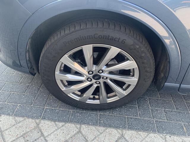Ford KUGA 2.5 PHEV Vignale | Trekhaak elektrisch uitklapbaar | Panoramadak | Adaptive cruise control | Head up display | 19 inch | Winter Pack