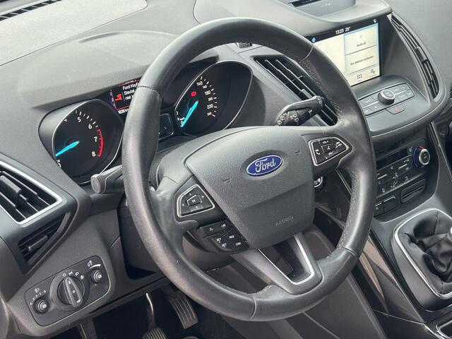 Ford KUGA 1.5 EcoBoost Titanium | Nieuw Binnen! | Cruise | Trekhaak | Navi