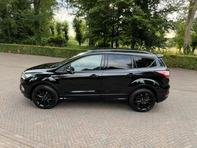 Ford KUGA 1.5 Ecoboost ST-Line Blackline 150PK/Trekhaak/Xenon/Navi/Acarplay