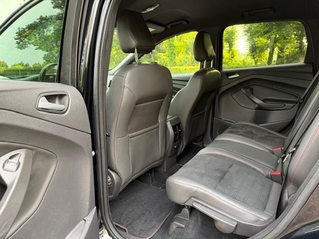Ford KUGA 1.5 Ecoboost ST-Line Blackline 150PK/Trekhaak/Xenon/Navi/Acarplay