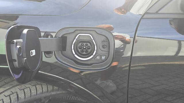 Ford KUGA 2.5 PHEV ST-Line X Black Pack, Navi, 360 Cam, EL Trekhaak, 20", Winterpack, Memory, Nieuwstaat!