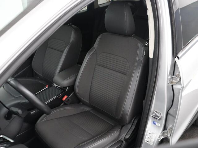 Ford KUGA 1.5 EcoBoost Titanium | Half leder | Stuur/stoelverwarming | Cruise control | Climate control | Park assist | Navigatie | Trekhaak
