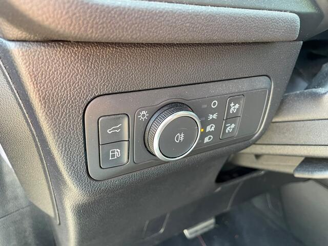 Ford KUGA 2.5 PHEV ST-Line X | Pano | Trekhaak | HUD | Led matrix | Memory | Adap. Cruise | Winterpack |