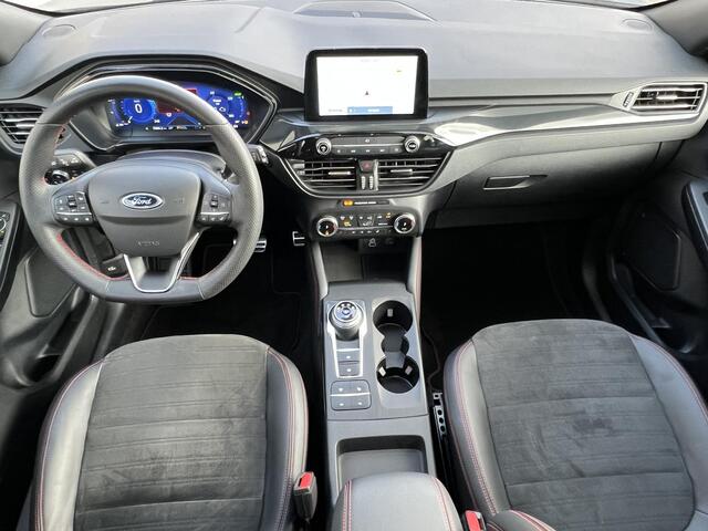 Ford KUGA 2.5 PHEV ST-Line X / Panorama schuifdak / 1.500 kg trekgewicht / Parkeer assistent / Navi / B&O audio / Apple Carplay Android / Stuur-, stoel- en achterbankverwarming / Elektr. stoel & klep / 18" LM wielen /