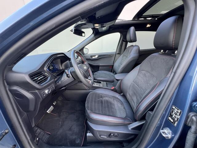 Ford KUGA 2.5 PHEV ST-Line X / Panorama schuifdak / 1.500 kg trekgewicht / Parkeer assistent / Navi / B&O audio / Apple Carplay Android / Stuur-, stoel- en achterbankverwarming / Elektr. stoel & klep / 18" LM wielen /