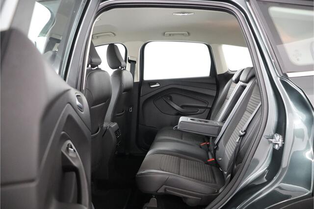Ford KUGA 1.5 EcoBoost Titanium | All Season Banden | Trekhaak | Climate Control |