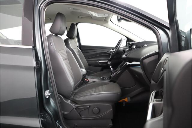 Ford KUGA 1.5 EcoBoost Titanium | All Season Banden | Trekhaak | Climate Control |