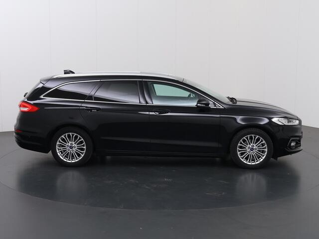 Ford MONDEO Wagon 2.0 IVCT HEV Titanium | Trekhaak | Panoramadak | Winterpakket | Cruise Control Adaptief | Keyless Go | Parkeercamera | Dodehoekdetectie | |