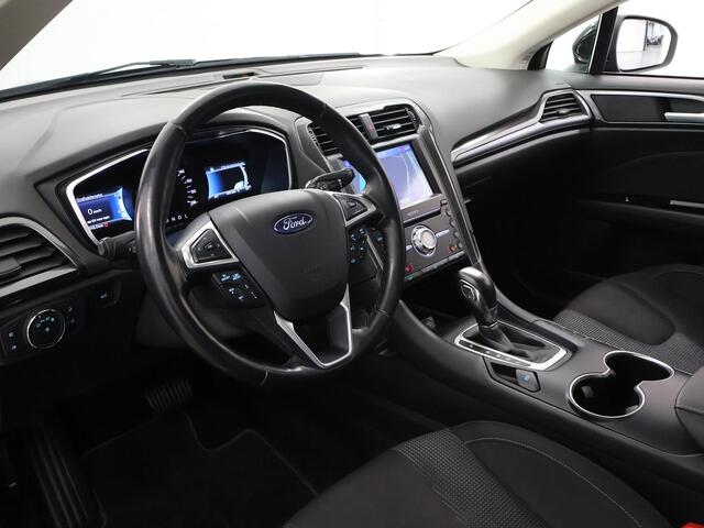 Ford MONDEO Wagon 2.0 IVCT HEV Titanium | Trekhaak | Panoramadak | Winterpakket | Cruise Control Adaptief | Keyless Go | Parkeercamera | Dodehoekdetectie | |