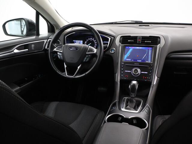 Ford MONDEO Wagon 2.0 IVCT HEV Titanium | Trekhaak | Panoramadak | Winterpakket | Cruise Control Adaptief | Keyless Go | Parkeercamera | Dodehoekdetectie | |