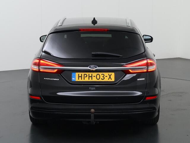 Ford MONDEO Wagon 2.0 IVCT HEV Titanium | Trekhaak | Lederen Bekleding | Elekt. verstelbare stoel(en) met geheugen | Winterpack | Parkeercamera |
