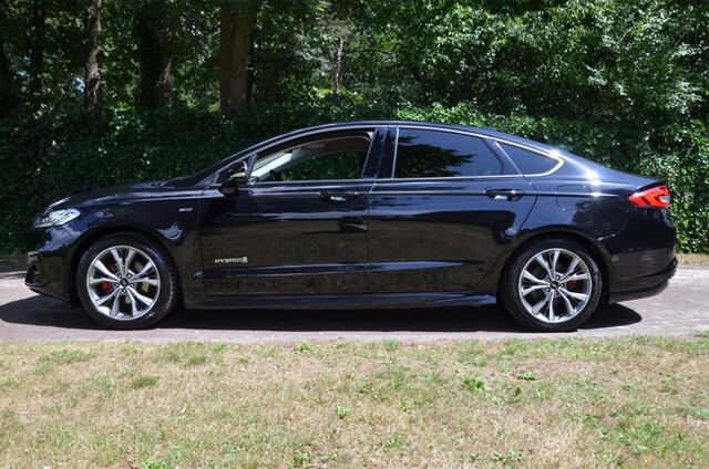 Ford MONDEO 2.0 IVCT HEV ST-Line Navi/Pdc/Ecc/Stoelverwarming/Apple Carplay/Android Auto/ Privacy Glass/Elektrisch verstelb. bestuurdersstoel met geheugen